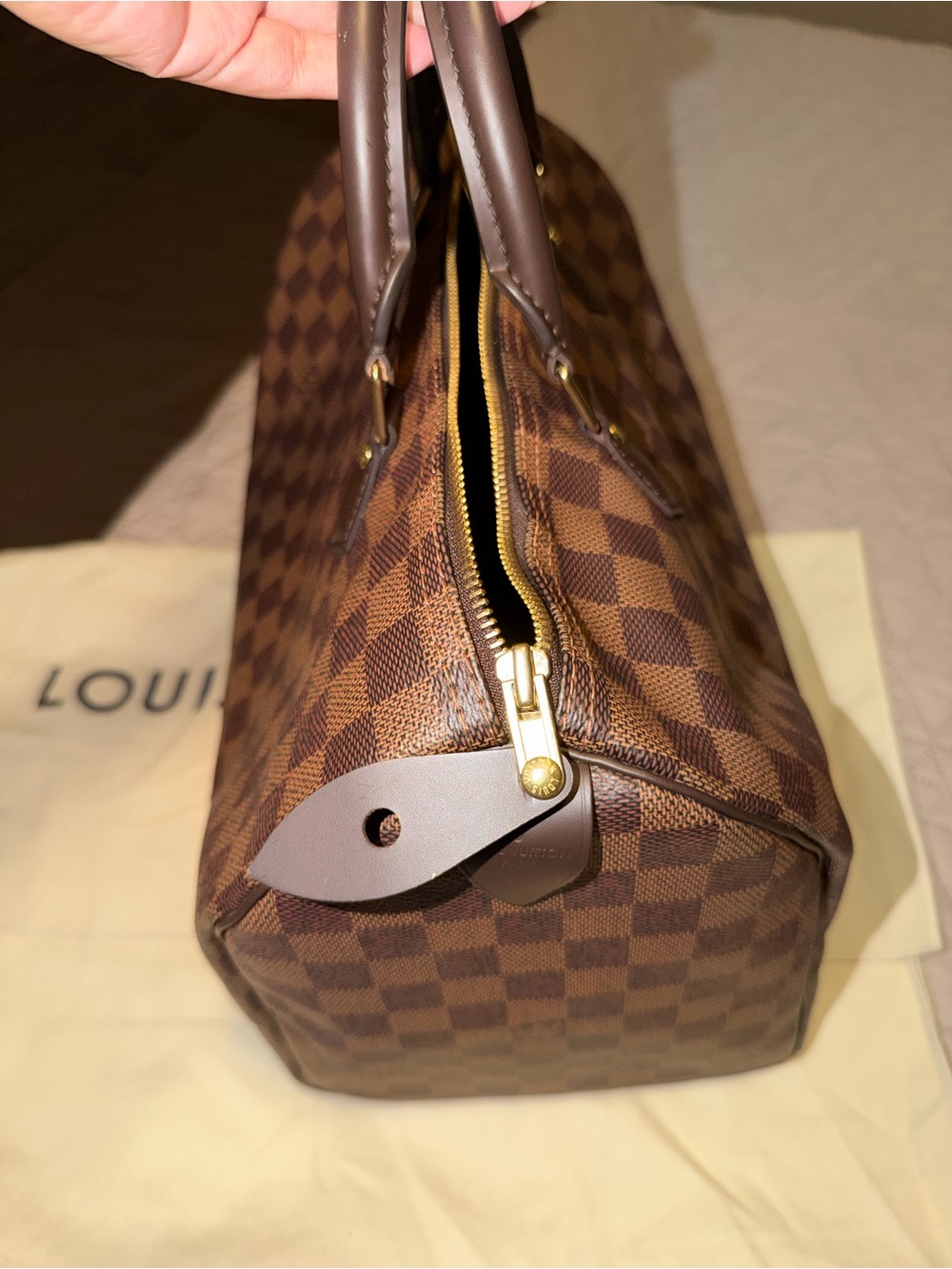 Louis Vuitton Speedy 35 Damier Ebene with Red Interior - Picture 9 of 11